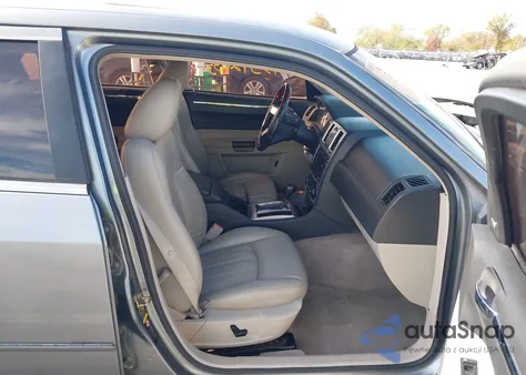 2006 Chrysler 300C z USA, uszkodzony, nr VIN 2C3LA63H36H209756